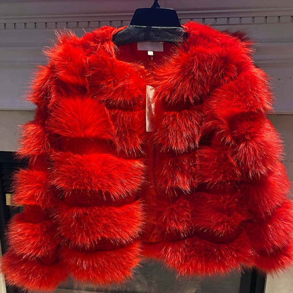 Beautiful brand new great quality Red Faux Fun Jacket!  Size Medium.